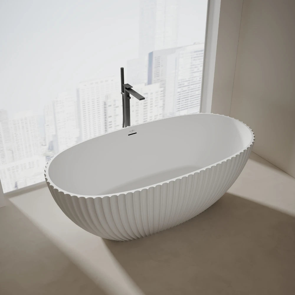 67 Inch MonBlari VENUS Series Curved Bathtub