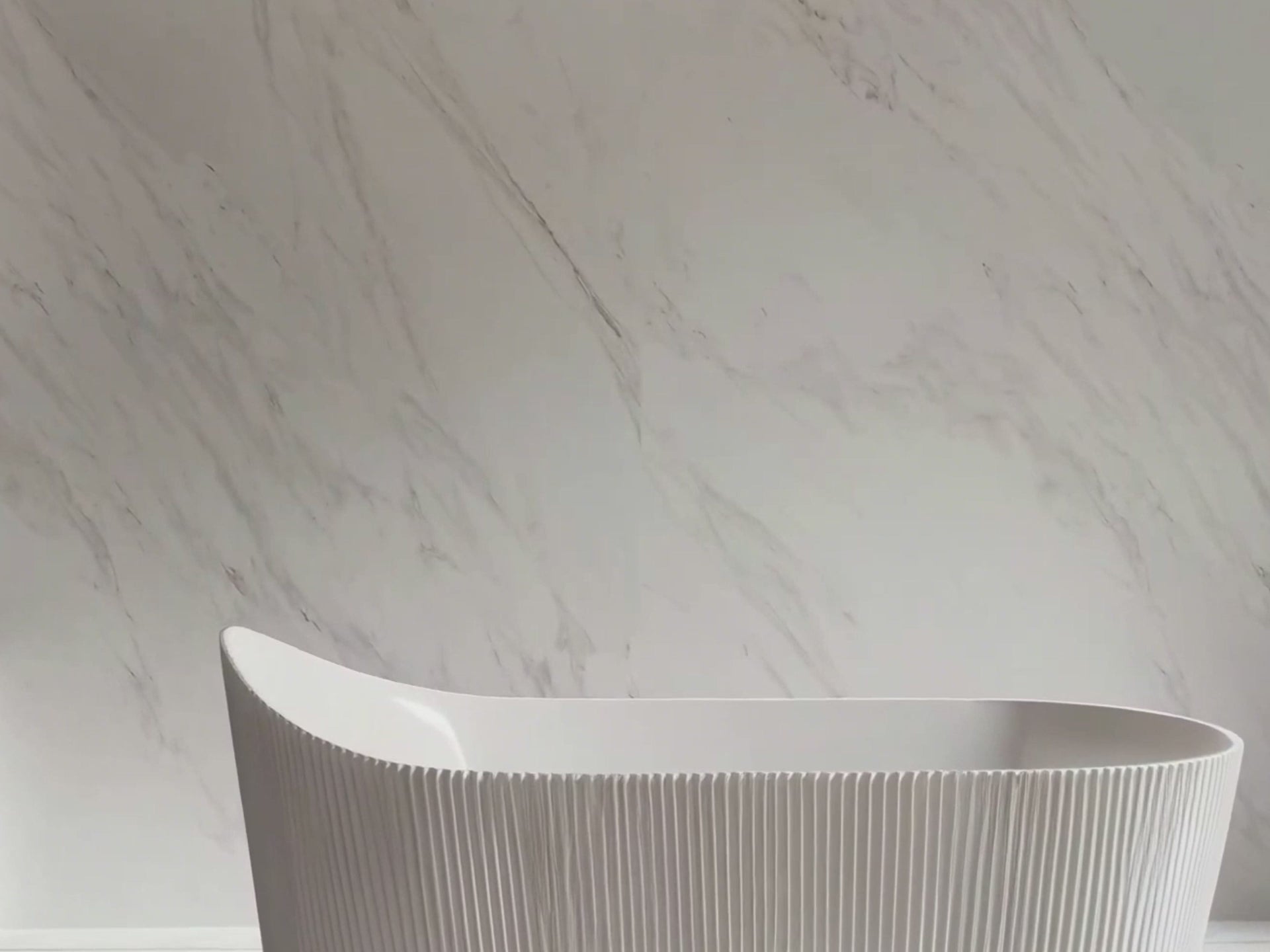 Load video: 67 Inch MonBlari Acrylic Freestanding Bathtub